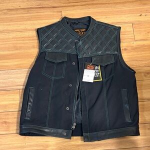 Men's Black Quilted Yoke Vest with Leather Trim
